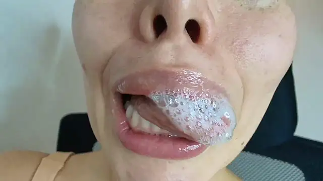 Snapshot of lisbet21x chatting on September 2025 11:09:02 PM lisbet21x online show from September 2025 11:09:02 PM