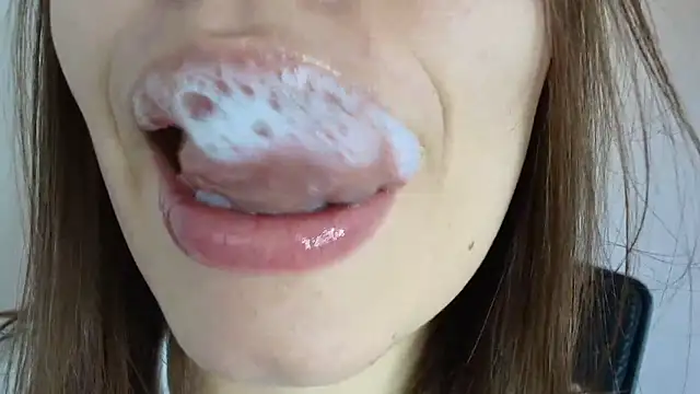 Snapshot of lisbet21x chatting on September 2025 10:15:02 PM lisbet21x online show from September 2025 10:15:02 PM