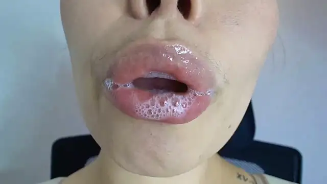 Snapshot of lisbet21x chatting on October 2025 09:17:02 PM lisbet21x online show from October 2025 09:17:02 PM