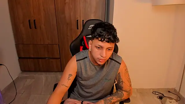 Jake simons online show from October 2025 03:01:02 AM