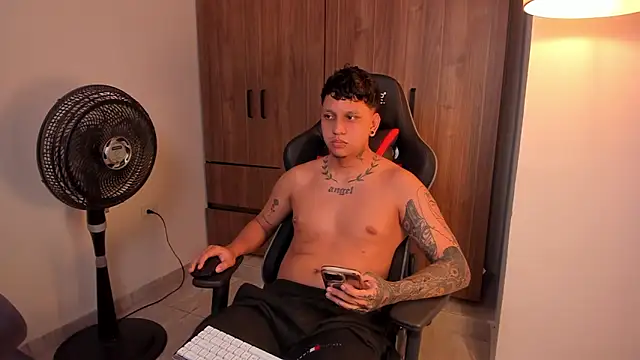 Snapshot of Jake_simons chatting on March 2026 08:10:02 AM Jake simons online show from March 2026 08:10:02 AM