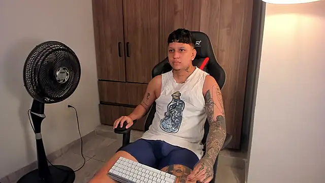 Snapshot of Jake_simons chatting on March 2026 01:55:02 AM Jake simons online show from March 2026 01:55:02 AM