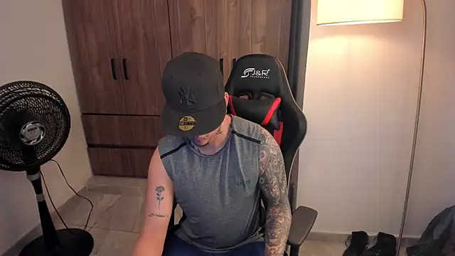 Snapshot of Jake_simons chatting on June 2026 10:19:02 AM Jake simons online show from June 2026 10:19:02 AM