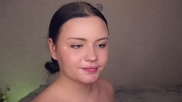 missbeatriss online show from January 2025 04:38:01 PM