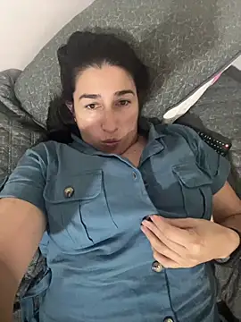 andreaisis2 online show from April 2026 10:26:02 PM