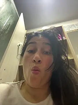 Snapshot of andreaisis2 chatting on April 2026 04:49:01 PM andreaisis2 online show from April 2026 04:49:01 PM