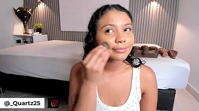 Snapshot of Zafiiraa chatting on November 2025 12:40:02 PM Zafiiraa online show from November 2025 12:40:02 PM