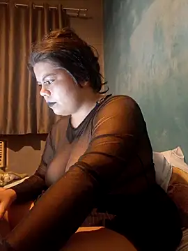 niCuNin online show from October 2025 12:43:01 AM