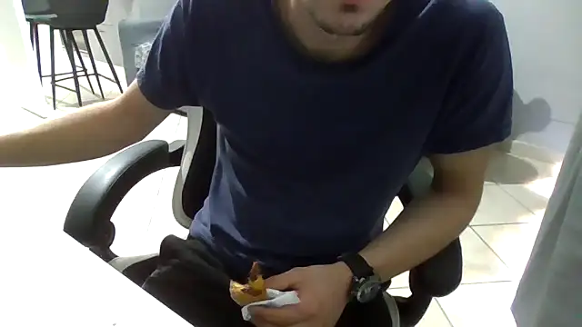 Snapshot of simoninside25 chatting on September 2025 09:47:02 AM simoninside25 online show from September 2025 09:47:02 AM