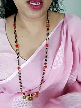 Snapshot of Indian_desi_wife chatting on April 2026 02:27:02 AM Indian desi wife online show from April 2026 02:27:02 AM