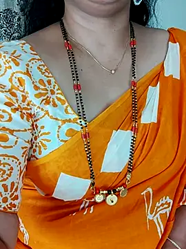 Snapshot of Indian_desi_wife chatting on May 2026 01:45:02 AM Indian desi wife online show from May 2026 01:45:02 AM