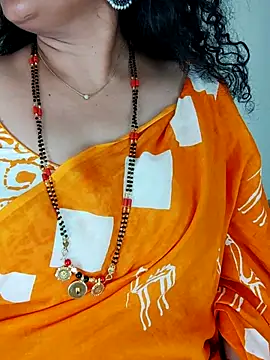 Snapshot of Indian_desi_wife chatting on May 2026 04:07:02 AM Indian desi wife online show from May 2026 04:07:02 AM