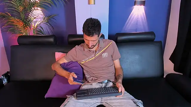 Snapshot of sam_bisex chatting on March 2026 06:34:01 PM sam bisex online show from March 2026 06:34:01 PM