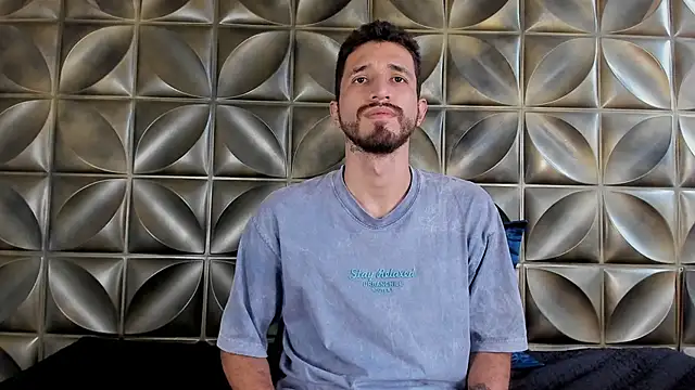 Snapshot of sam_bisex chatting on April 2026 04:15:02 PM sam bisex online show from April 2026 04:15:02 PM