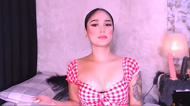 Snapshot of Oriental_Tiara chatting on March 2025 07:04:02 AM Oriental Tiara online show from March 2025 07:04:02 AM