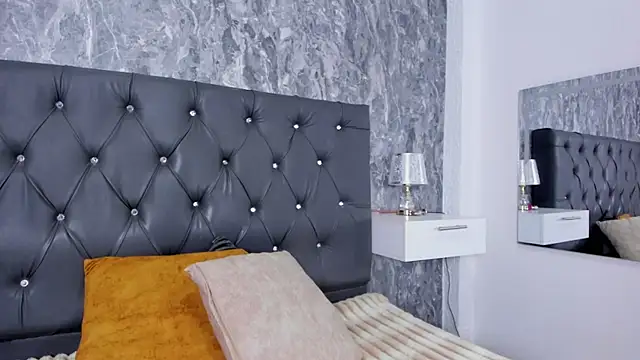 Lia sarahi online show from September 2025 11:33:01 AM