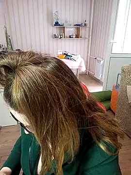 Snapshot of DienkaGreen chatting on March 2025 10:13:02 AM DienkaGreen online show from March 2025 10:13:02 AM