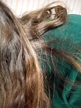 Snapshot of DienkaGreen chatting on March 2025 01:18:01 PM DienkaGreen online show from March 2025 01:18:01 PM