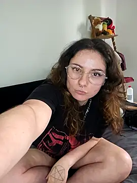 Moxxxie online show from September 2025 02:31:02 PM