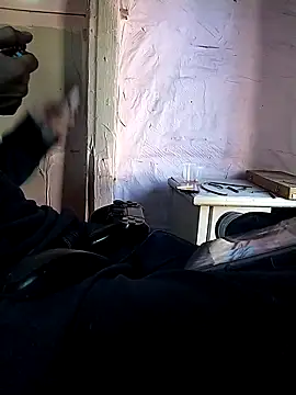 Wero4200 online show from October 2025 03:27:01 PM