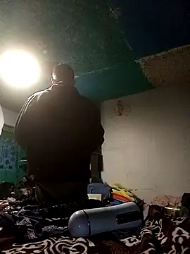 Wero4200 online show from November 2025 04:43:02 PM