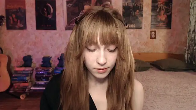 Friendly Ellie online show from March 2026 12:26:02 AM