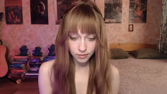 Friendly Ellie online show from April 2026 10:51:02 PM