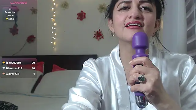 ISABEEL SOFIA01 online show from March 2025 09:48:01 PM