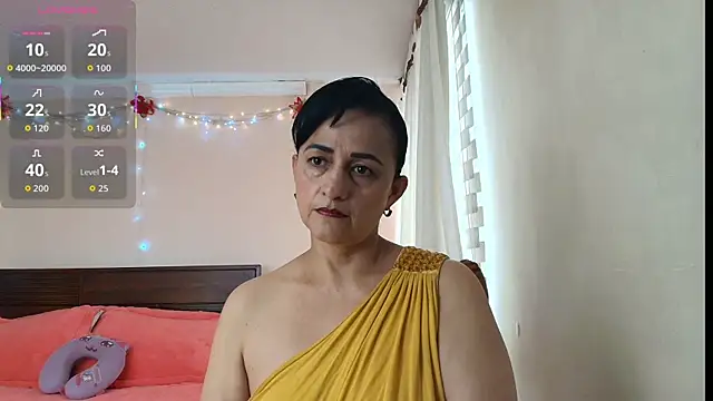 ISABEEL SOFIA01 online show from April 2026 08:17:01 PM