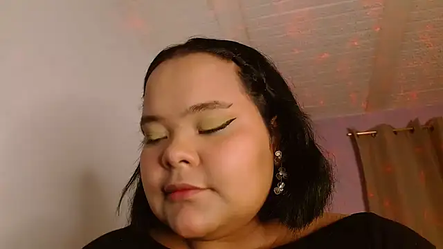 Snapshot of sexychubby___ chatting on February 2026 04:09:01 AM sexychubby online show from February 2026 04:09:01 AM