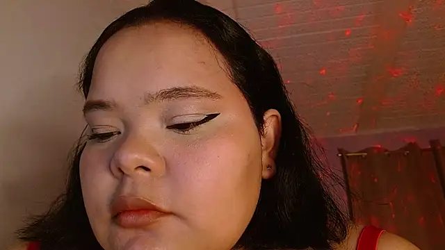 Snapshot of sexychubby___ chatting on March 2026 04:56:01 PM sexychubby online show from March 2026 04:56:01 PM