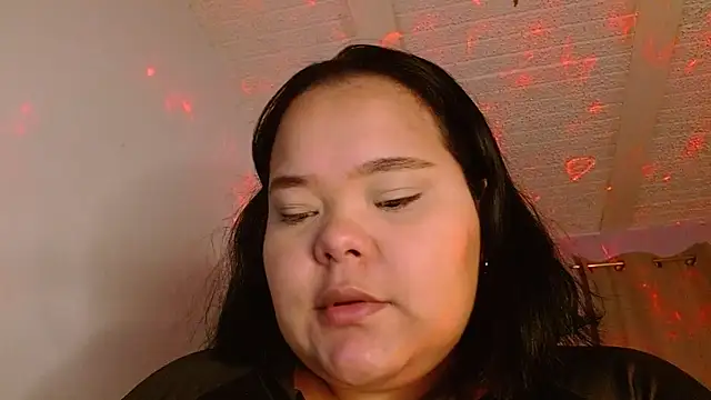 Snapshot of sexychubby___ chatting on March 2026 02:02:02 AM sexychubby online show from March 2026 02:02:02 AM