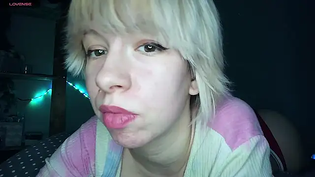 cruellagoth666 online show from December 2024 07:00:02 PM