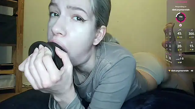 Snapshot of cruellagoth666 chatting on April 2026 03:53:01 PM cruellagoth666 online show from April 2026 03:53:01 PM