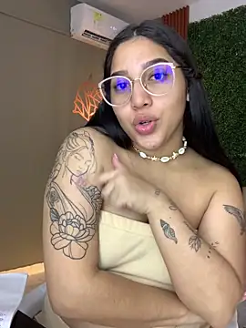 Amandanauty online show from December 2024 03:58:02 AM