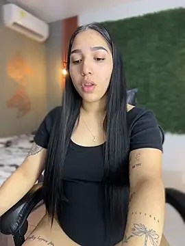 Snapshot of Amandanauty chatting on April 2026 05:16:02 AM Amandanauty online show from April 2026 05:16:02 AM