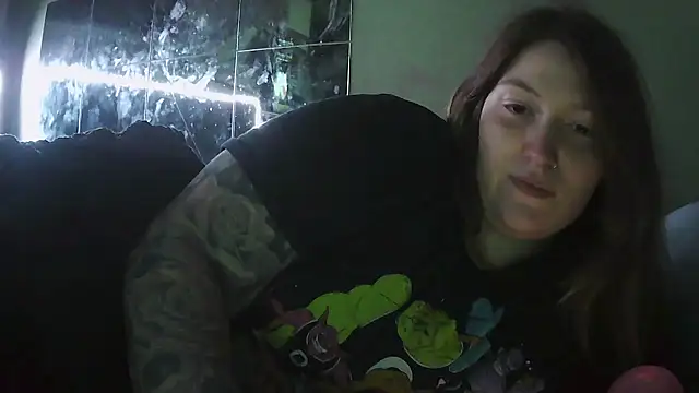 Snapshot of Angelk43 chatting on April 2026 04:15:02 AM Angelk43 online show from April 2026 04:15:02 AM