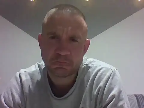 Snapshot of aroj95 chatting on April 2026 10:41:01 PM aroj95 online show from April 2026 10:41:01 PM