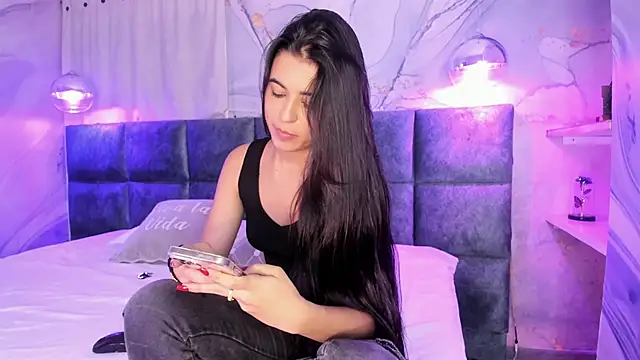 Snapshot of IvySanders1 chatting on February 2025 03:26:02 AM IvySanders1 online show from February 2025 03:26:02 AM