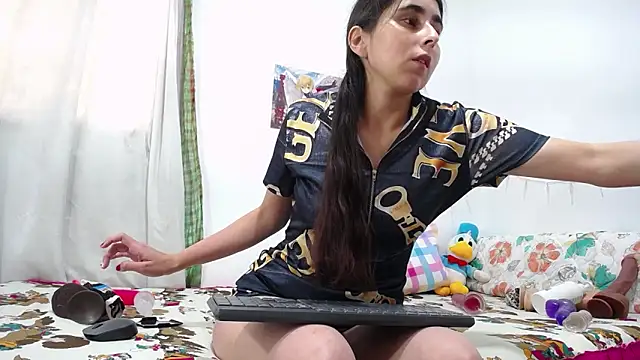 Snapshot of camila_camila chatting on March 2026 05:39:01 PM camila camila online show from March 2026 05:39:01 PM