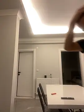 Snapshot of Emre-34 chatting on November 2025 05:57:01 PM Emre-34 online show from November 2025 05:57:01 PM