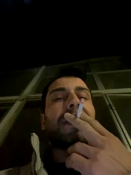 Snapshot of Emre-34 chatting on December 2025 09:46:02 PM Emre-34 online show from December 2025 09:46:02 PM