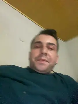 Snapshot of Emre-34 chatting on February 2026 05:55:01 PM Emre-34 online show from February 2026 05:55:01 PM