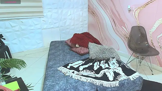 cintiagreyx online show from February 2025 03:08:01 PM