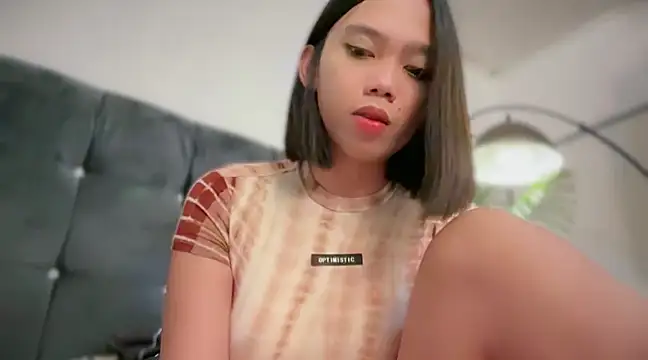 Snapshot of GenesisCastillano chatting on February 2025 03:30:01 PM GenesisCastillano online show from February 2025 03:30:01 PM