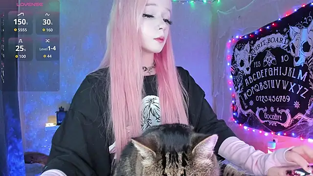 Snapshot of Misty_Shadow chatting on October 2025 10:15:01 PM Misty Shadow online show from October 2025 10:15:01 PM