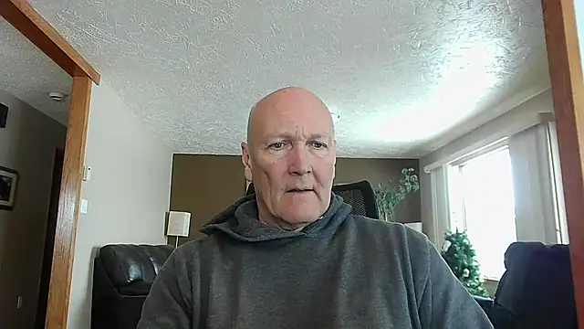 Snapshot of BasicAnt chatting on December 2025 05:44:02 PM BasicAnt online show from December 2025 05:44:02 PM