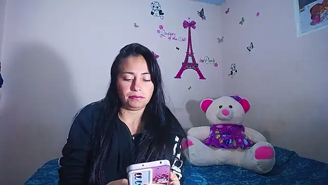 Snapshot of hanna_girl21 chatting on January 2026 01:32:01 AM hanna girl21 online show from January 2026 01:32:01 AM