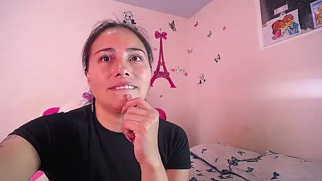 Snapshot of hanna_girl21 chatting on February 2026 08:18:01 PM hanna girl21 online show from February 2026 08:18:01 PM