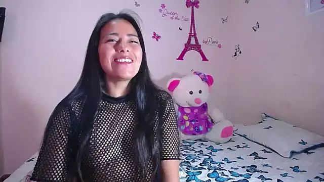 Snapshot of hanna_girl21 chatting on April 2026 01:46:02 PM hanna girl21 online show from April 2026 01:46:02 PM